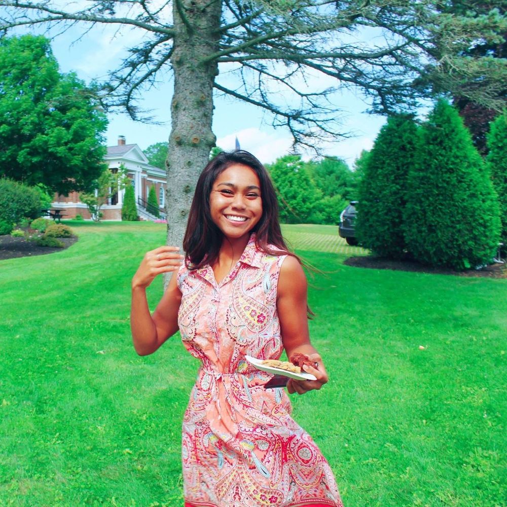 Meet your Posher, Thea